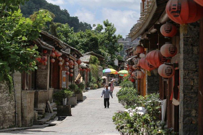 单亲妈妈跪舔阔太？张艺兴降咖？李沁被裹挟？徐娇得罪于正？姨太问答